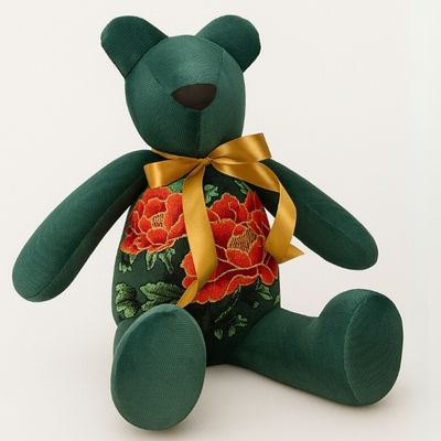 OSO DE TELA VERDE CON FLORES REGALO OBSEQUIO